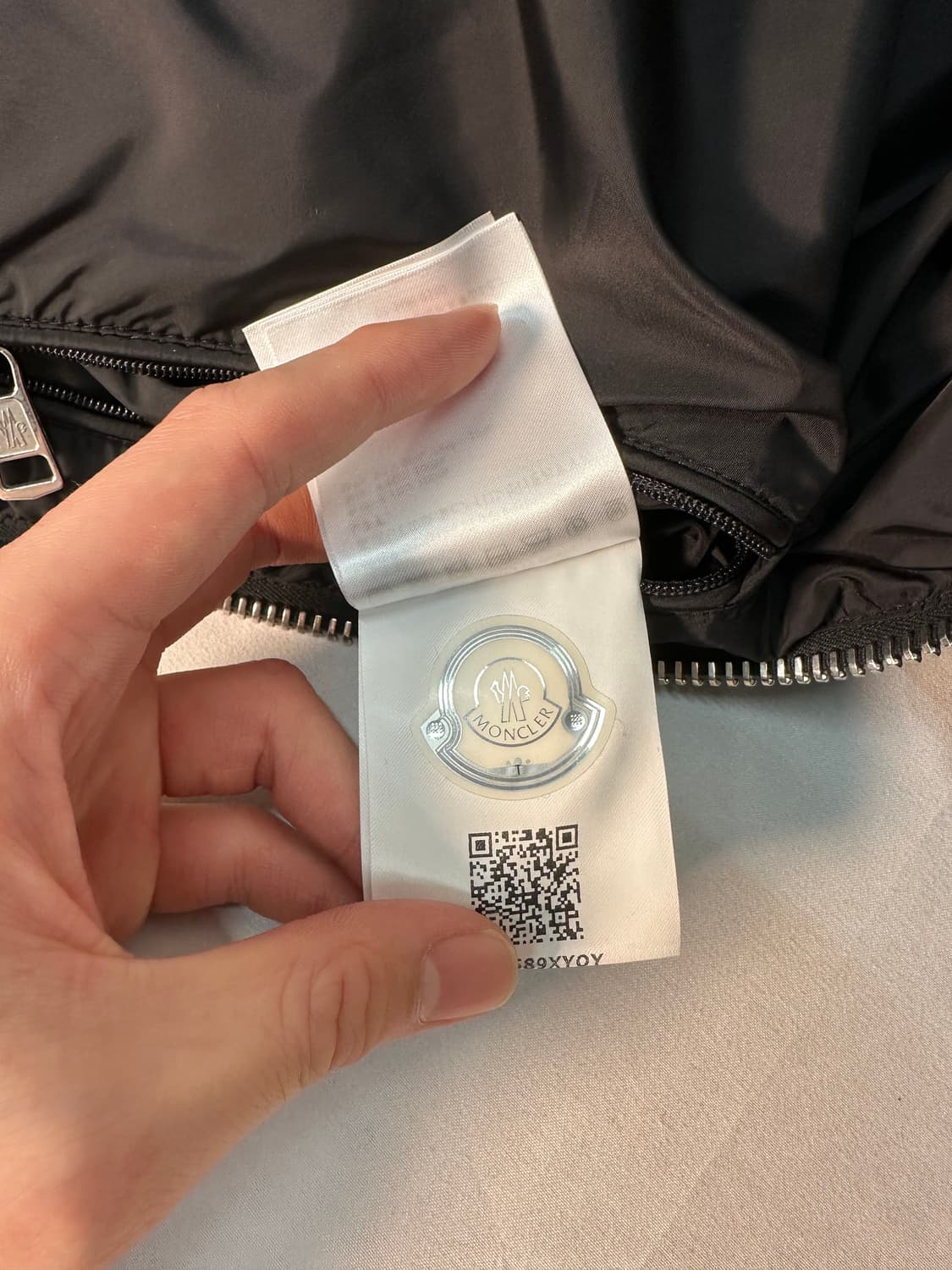 (2) 몽클레어 아미오 패딩 상품이미지10