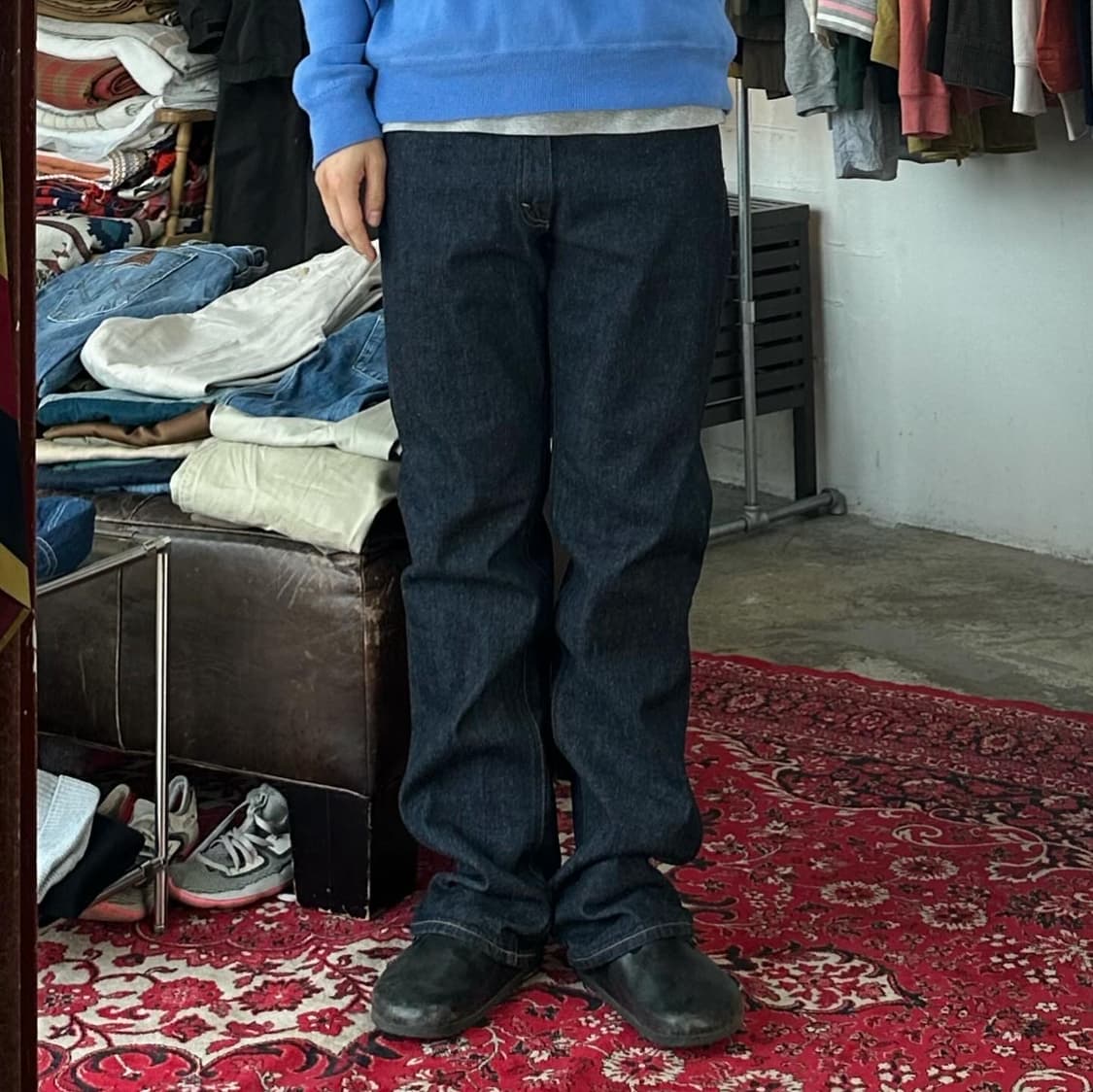 (착용컷) Lee 생지 데님 팬츠 (남성용 32.5) 상품이미지2