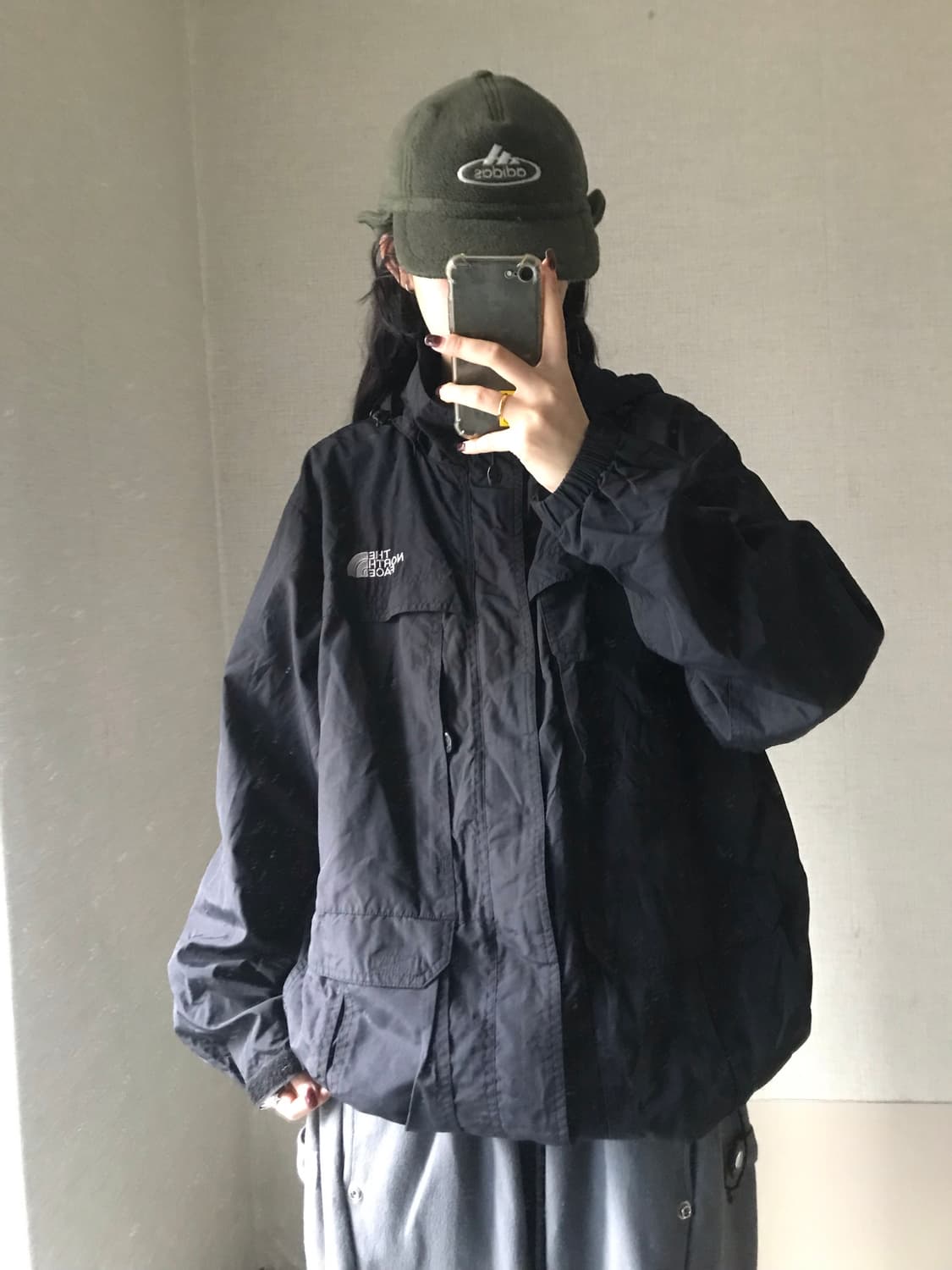 노페 블랙 포켓디테일 바람막이 상품이미지2