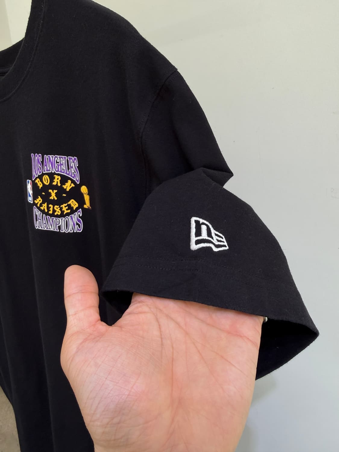 BORN X RAISED x NEW ERA x LAKERS 티셔츠  상품이미지4