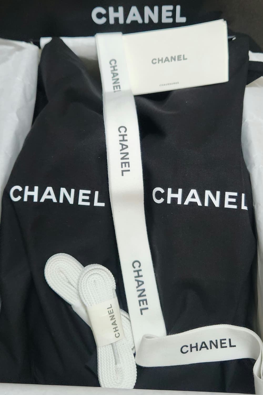 [정품] 샤넬 스니커즈 운동화 CC로고 메쉬 테니스카프스킨40(남여공용) 상품이미지8