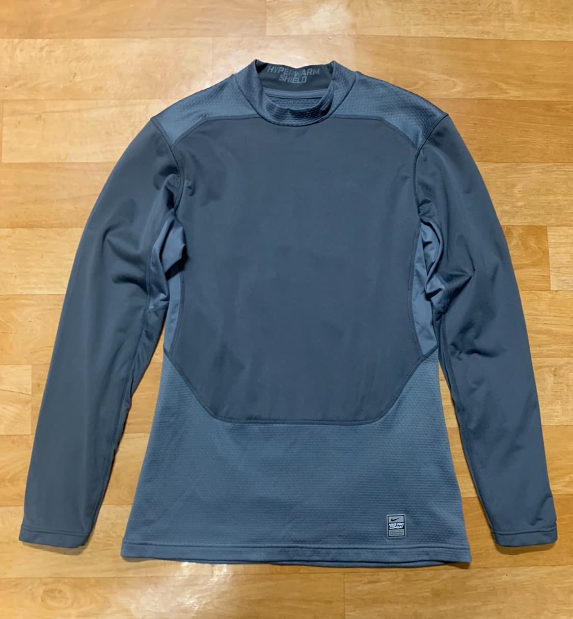NIKE 나이키 프로 컴뱃 하이어윔 쉴드 롱 슬리브드(L 사이즈) 상품이미지1