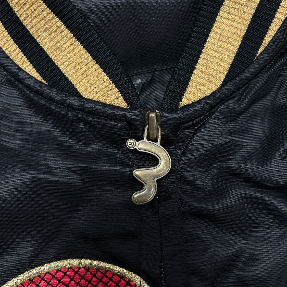 에비수 검빨 올드스쿨 누빔 바시티(XL) 상품이미지4