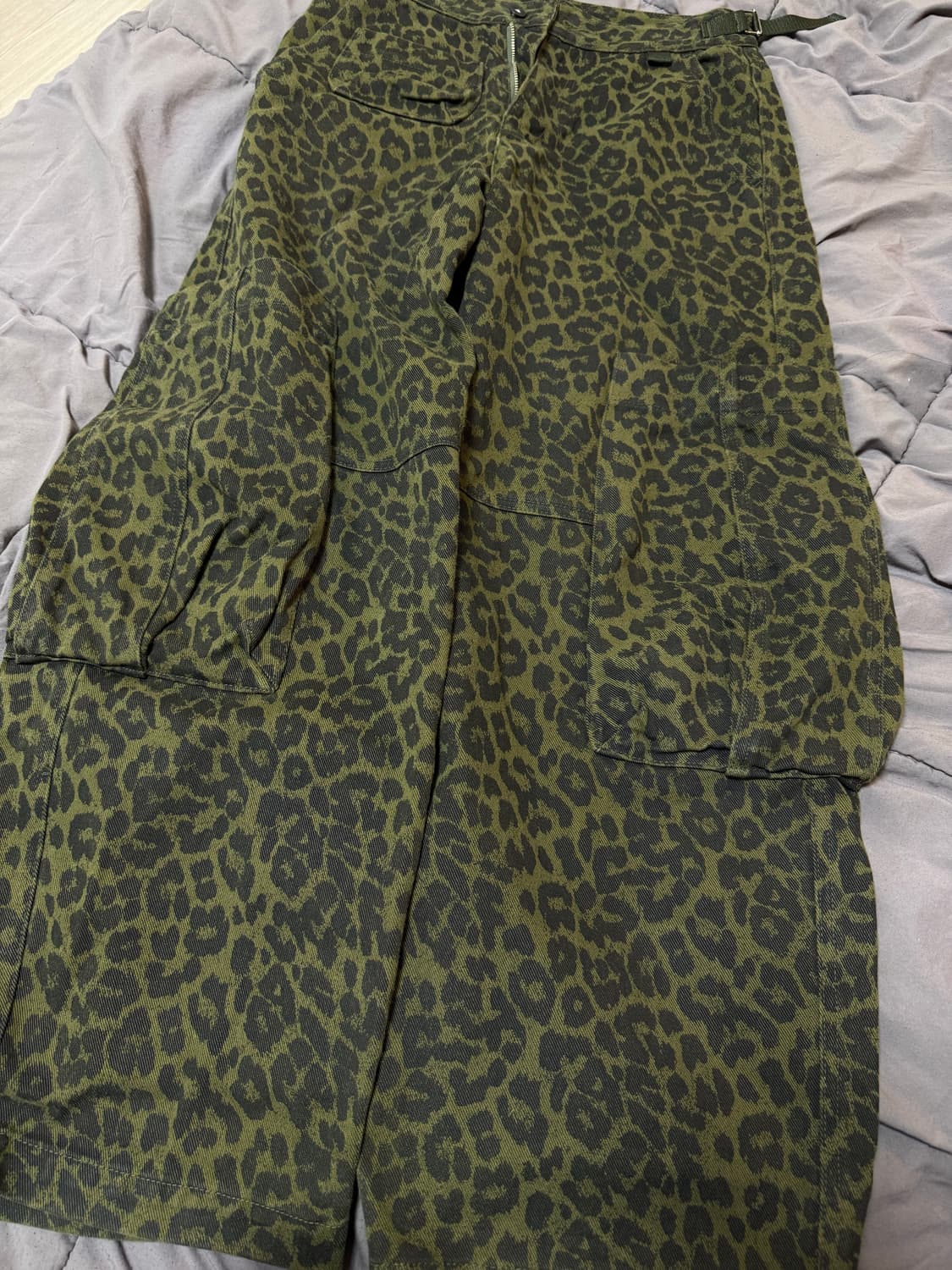 카락터 레오파드 팬츠 카키 00 팝니다 상품이미지2