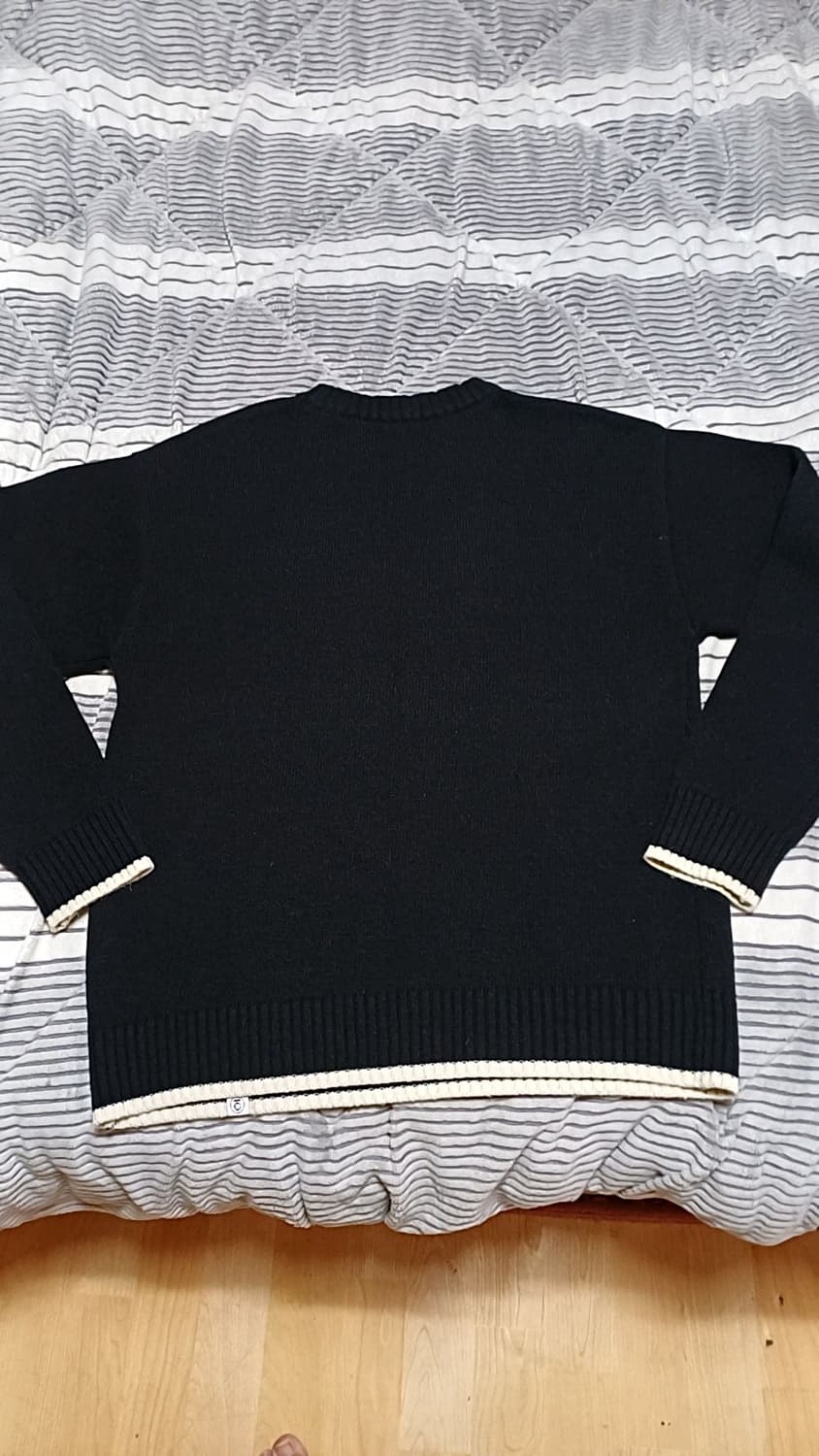 커버낫 니트 실측100 가슴55 기장69 상품이미지3