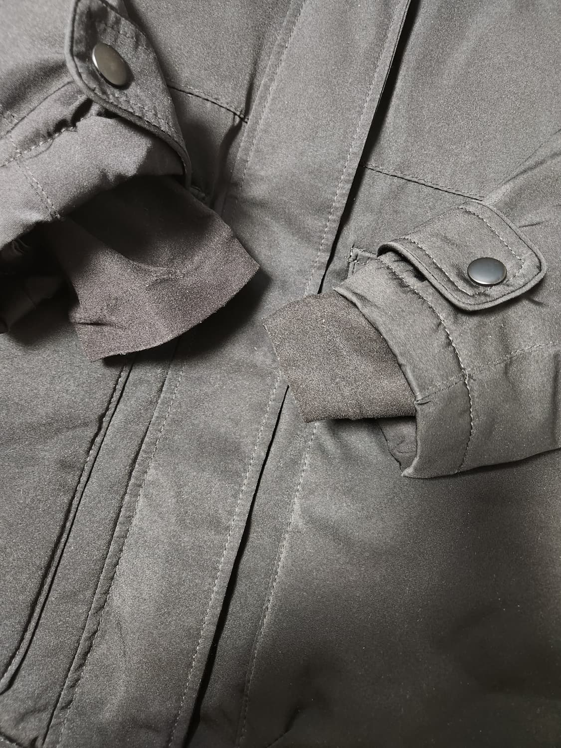 자라 패딩자켓 사이즈 170/88A (m)

외관 상태는 사용감 거의 없 상품이미지3