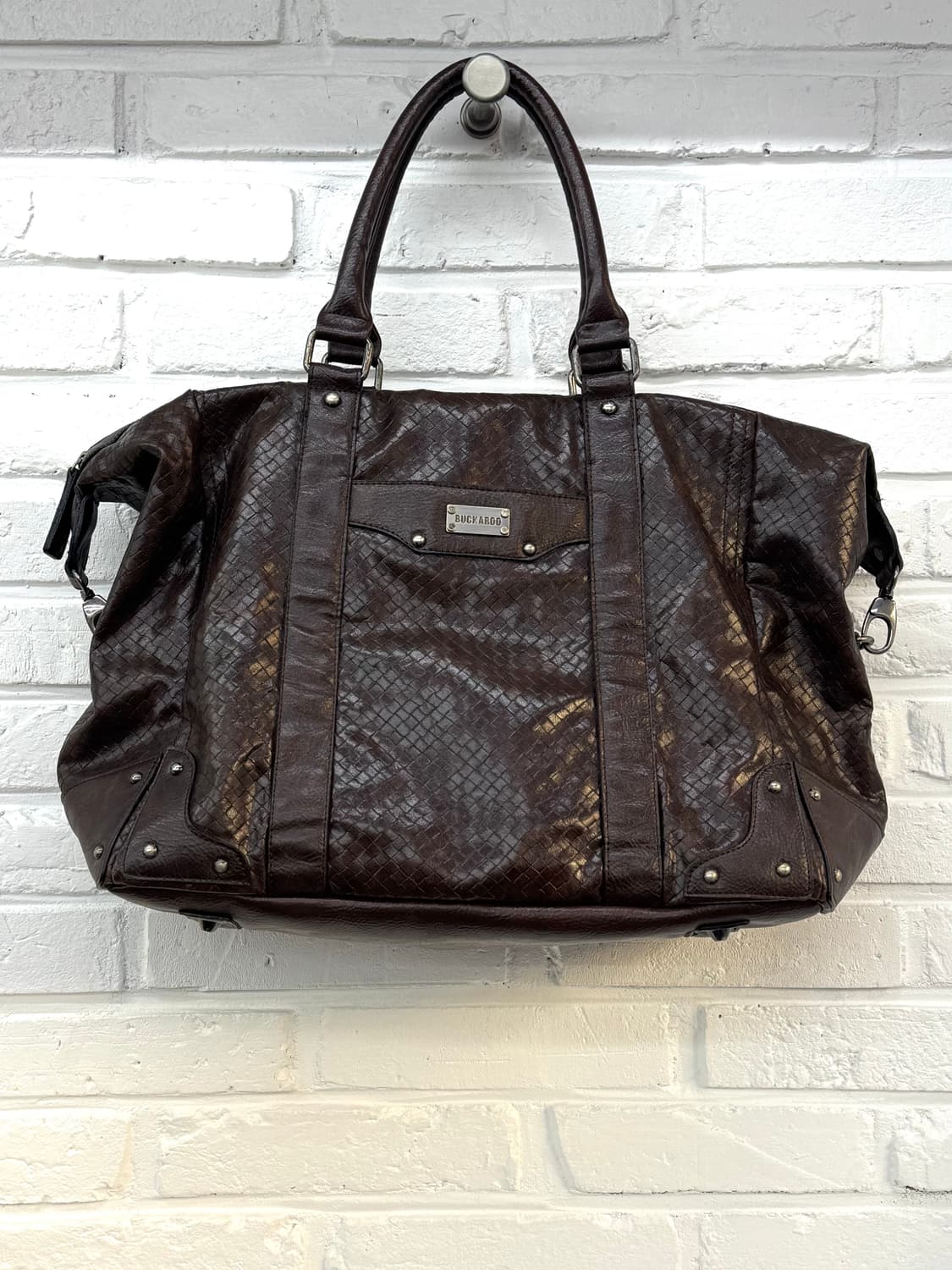 버커루 브라운 페이크 레더 보스턴백 상품이미지2