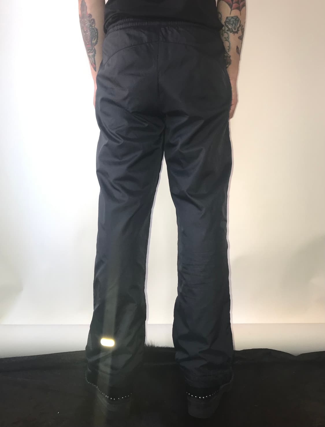 (UNISEX) ASICS Nylon Track Pants 상품이미지3