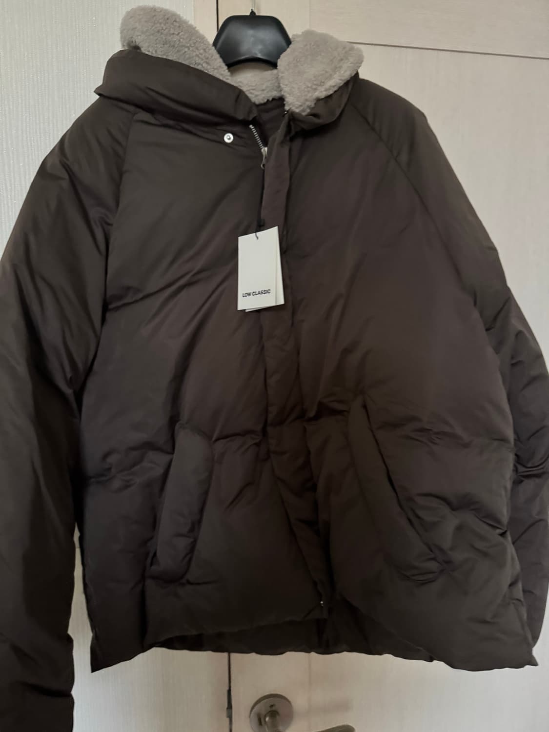 로우클래식 Removable Fur collar Down Jacket  상품이미지2