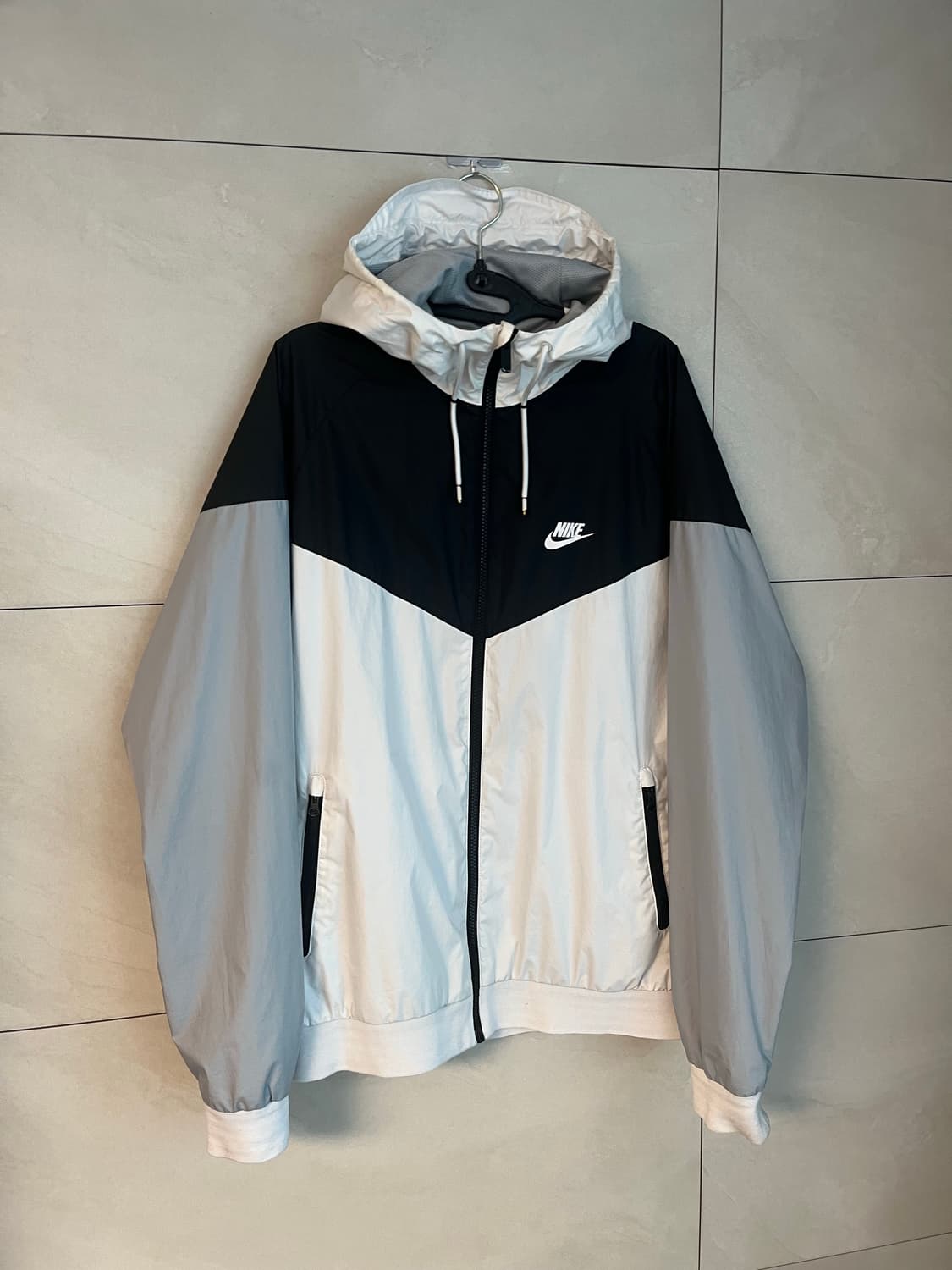 나이키 윈드브레이커 바람막이 (2XL size)  상품이미지2