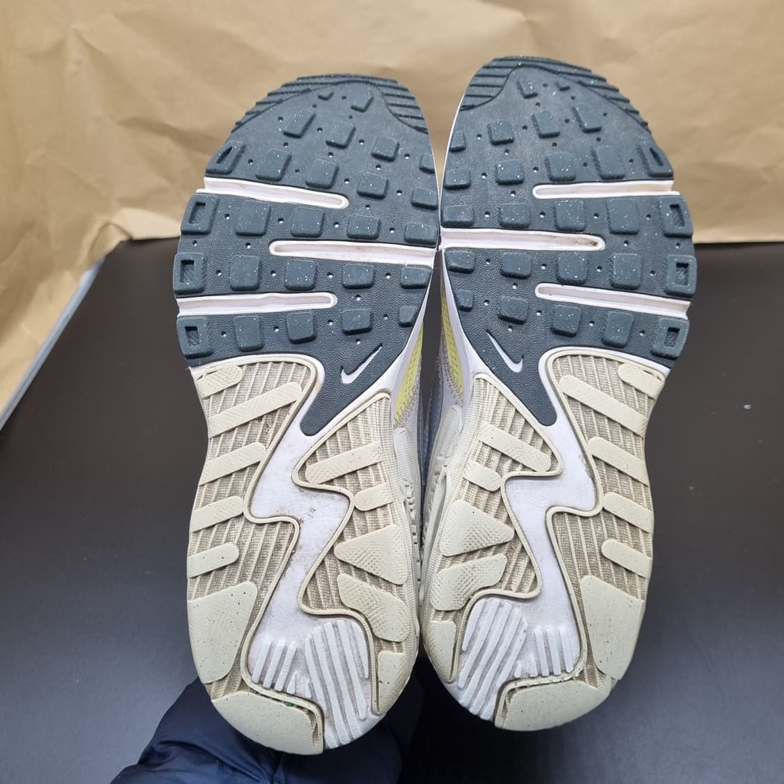 나이키 에어맥스 엑시 운동화 225 상품이미지3