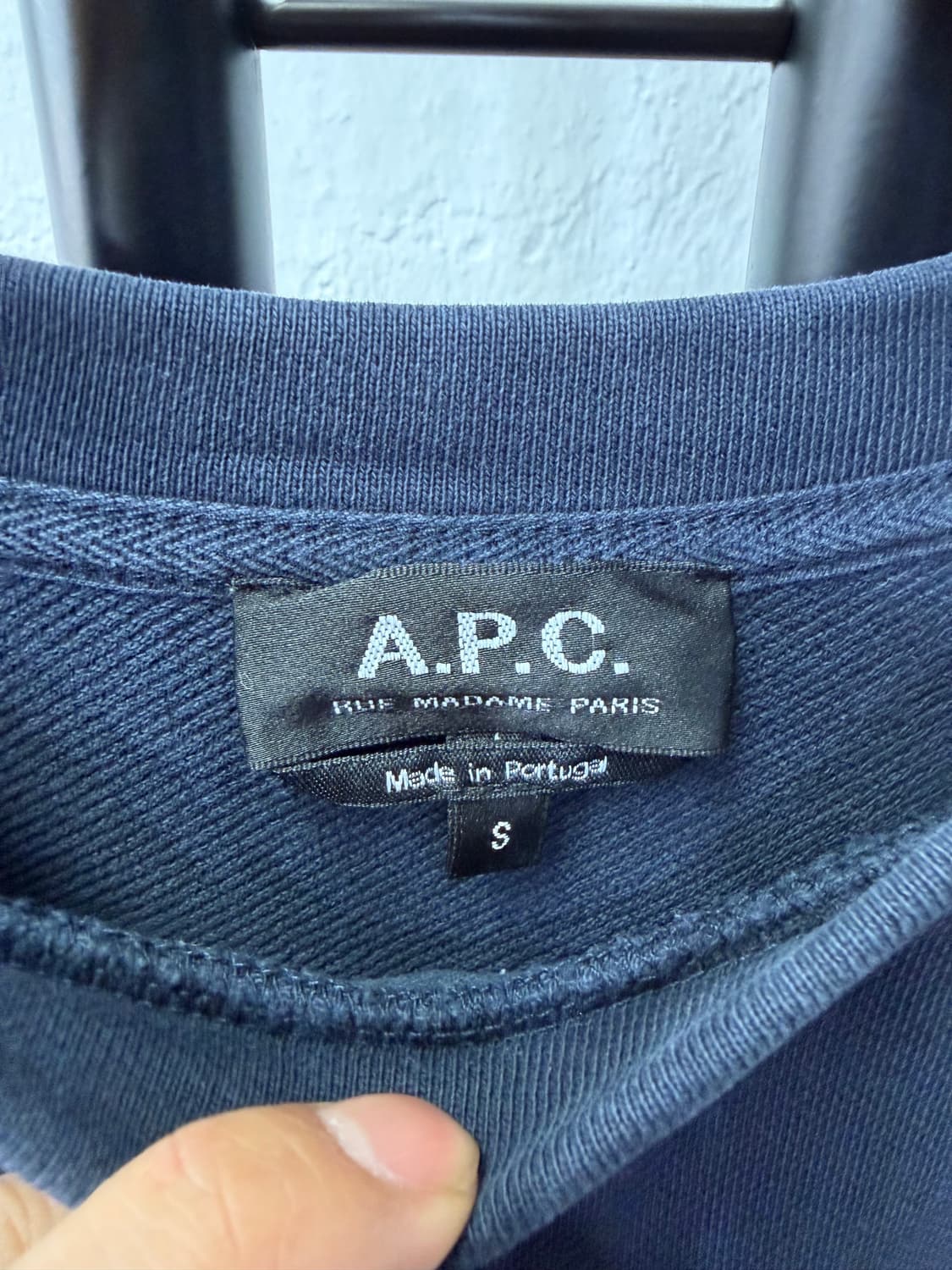 정품) APC 아페쎄 네이비 로고 남성 맨투맨 S 상품이미지5