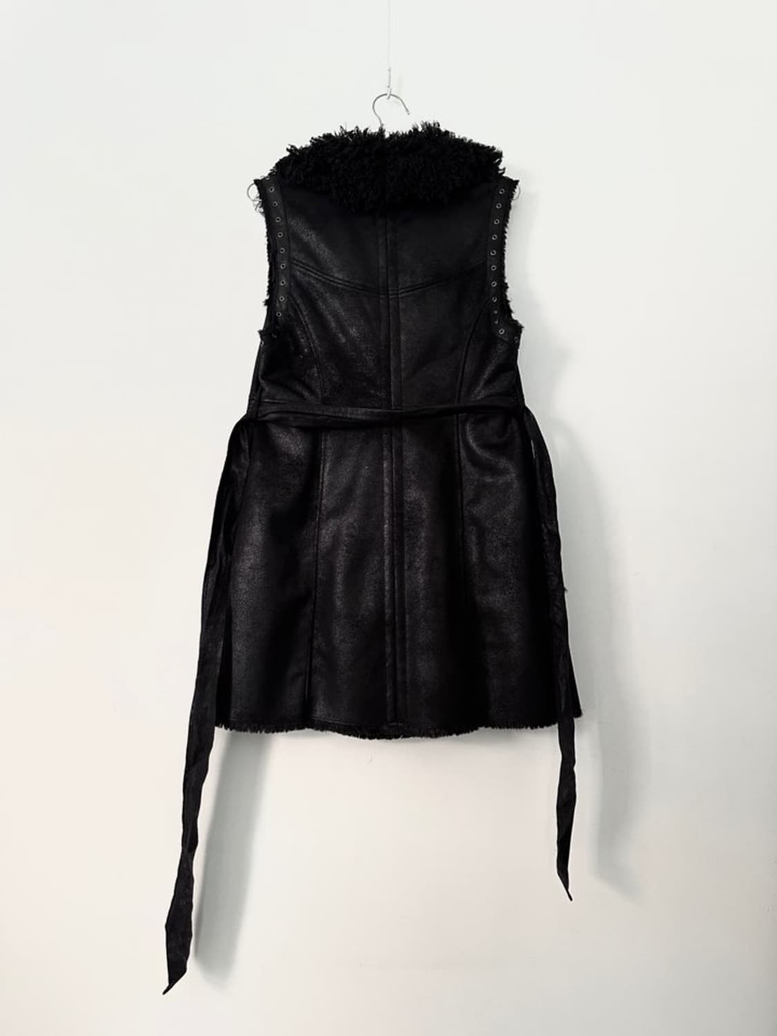 Attitude teddy stud layered vest / black 상품이미지5