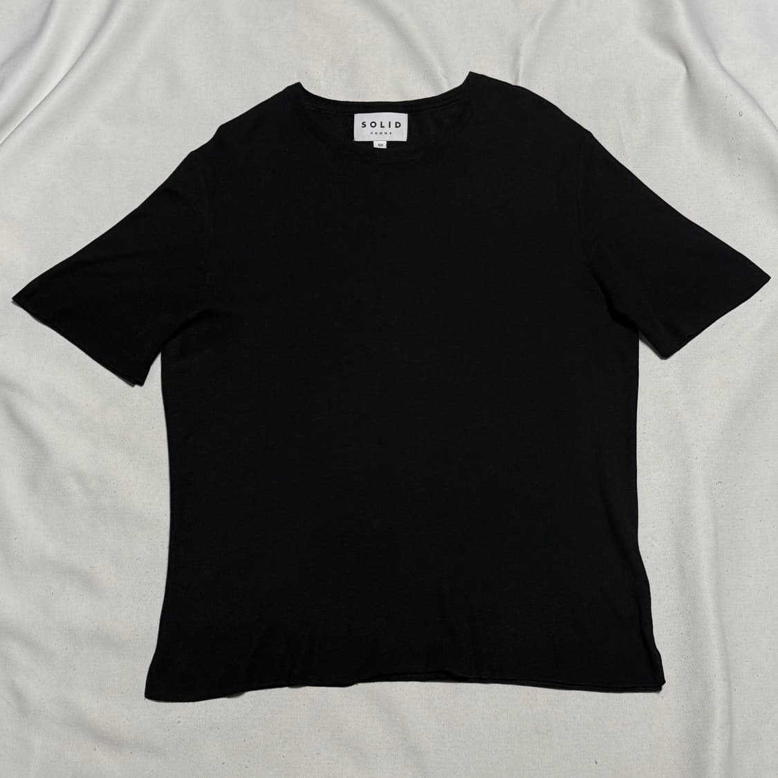 105 솔리드옴므 블랙 반팔 니트 상품이미지2