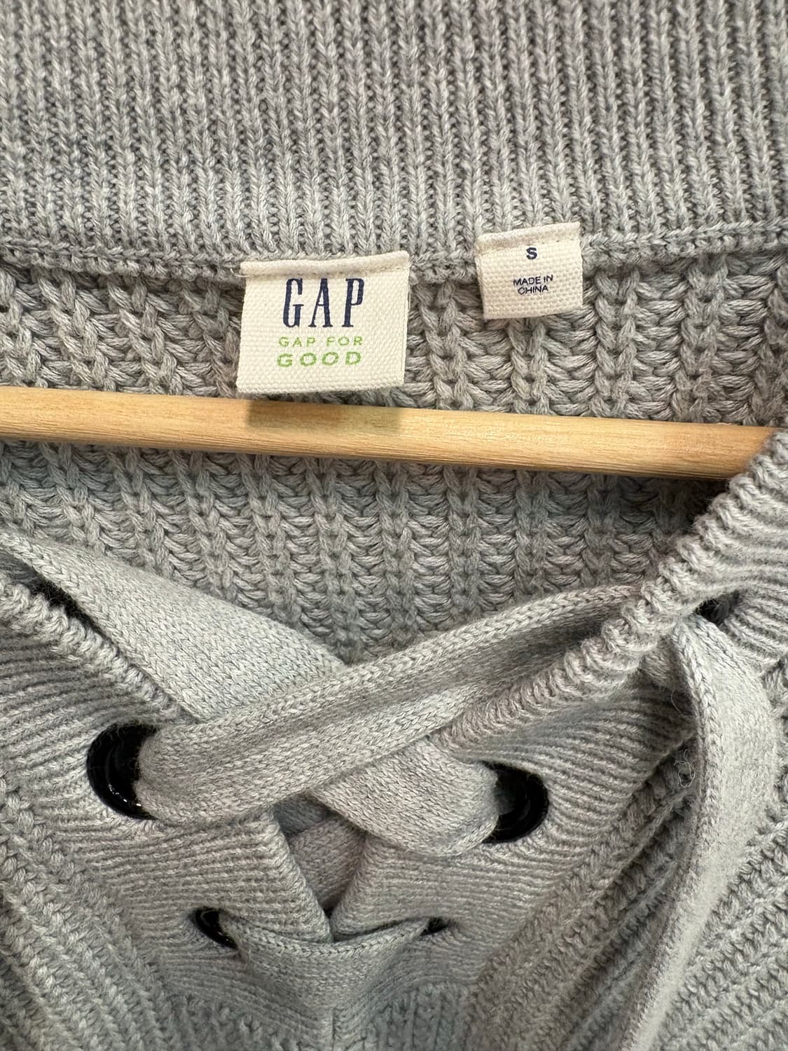 GAP 정품 셔링 레이스업 니트 (S사이즈) 상품이미지2
