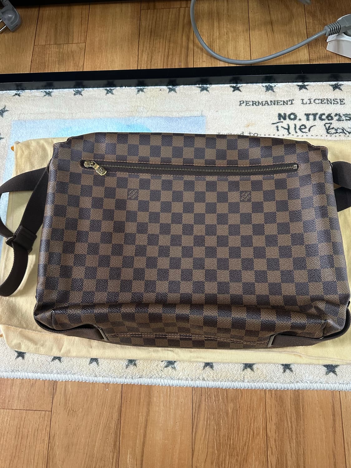 루이비통 크로스백 상품이미지3