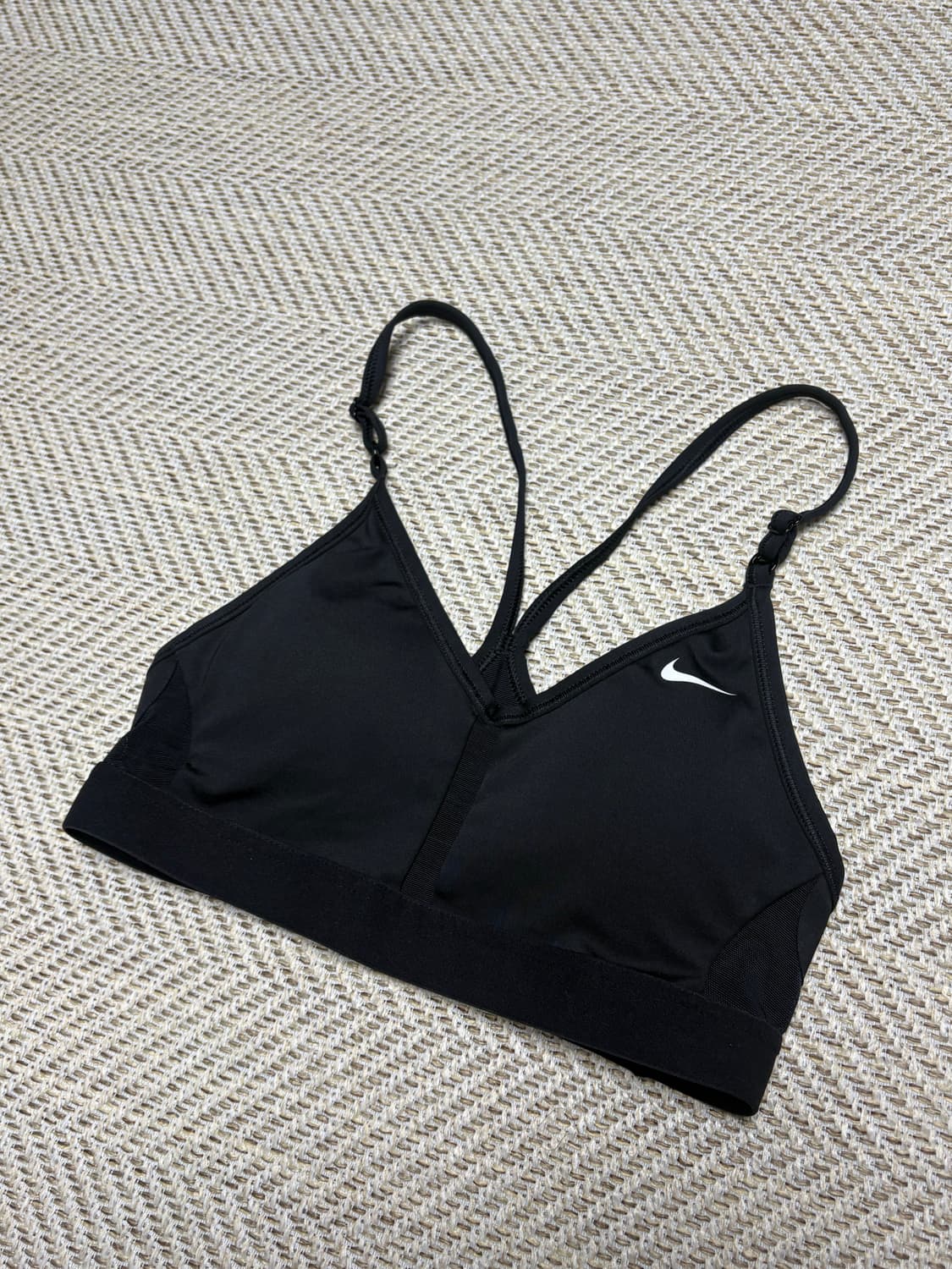 나이키 브라탑 스포츠브라 나이키브라 운동복 브라 라이트서포트 상품이미지1