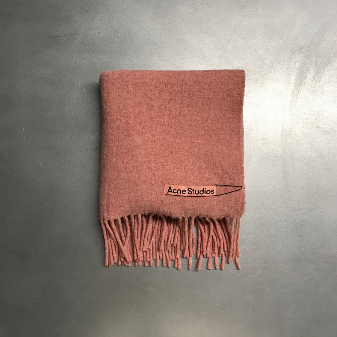 아크네스튜디오 핑크 머플러 상품이미지2