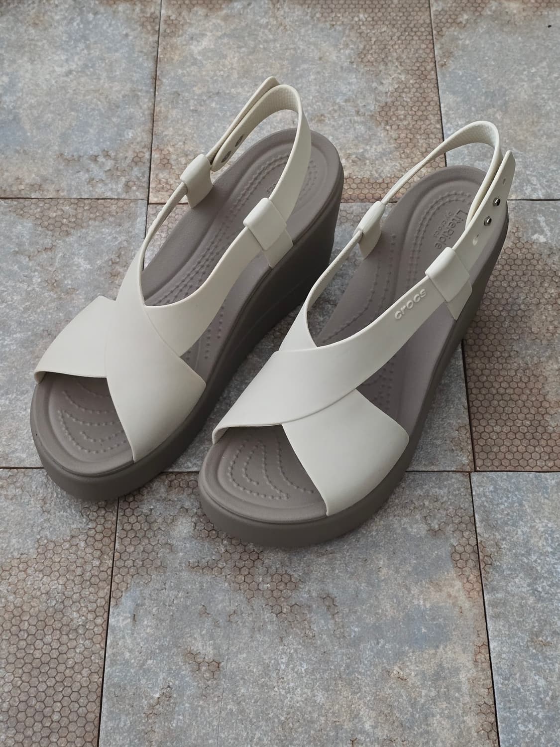 (240)크록스 브루클린 하이 웨지 샌들 상품이미지1