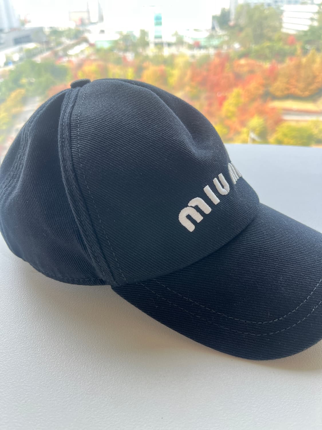 미우미우 볼캡 블랙 장원영 모자 M 팔아요 상품이미지2