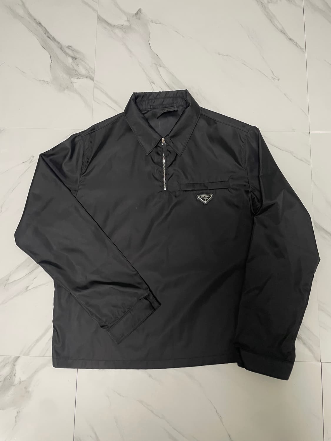 프라다 리나일론 트라이앵글 로고 셋업 50/48 상품이미지2