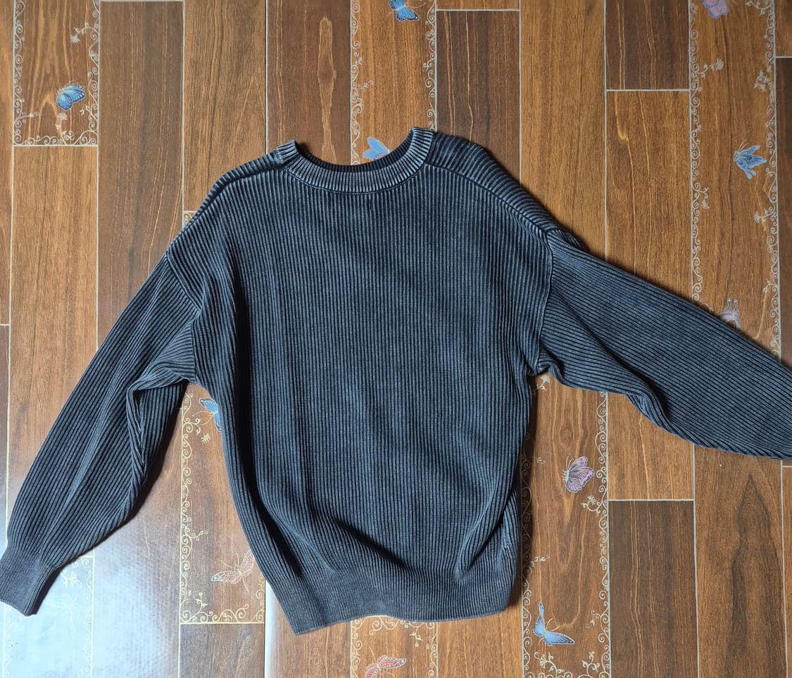 [M]어반스터프 피그먼트 워시드 벌룬 니트 챠콜 상품이미지1