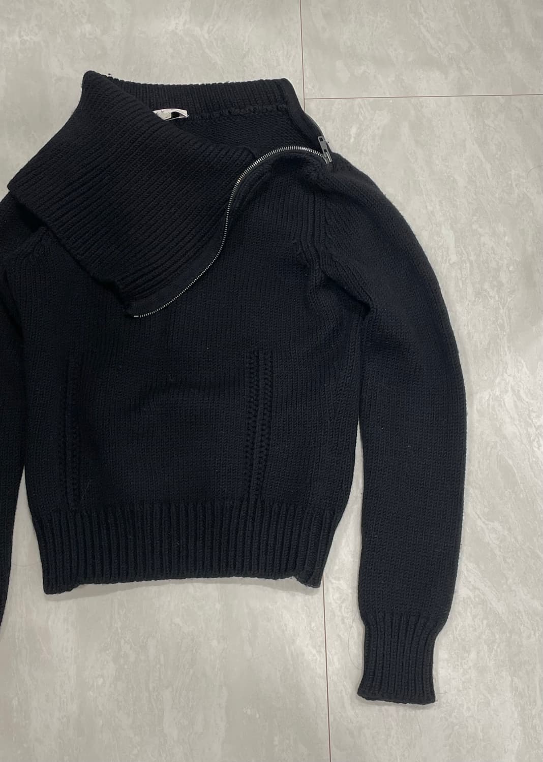 셀린 릭오웬스맛 사선 드레이프 반집업 상품이미지3