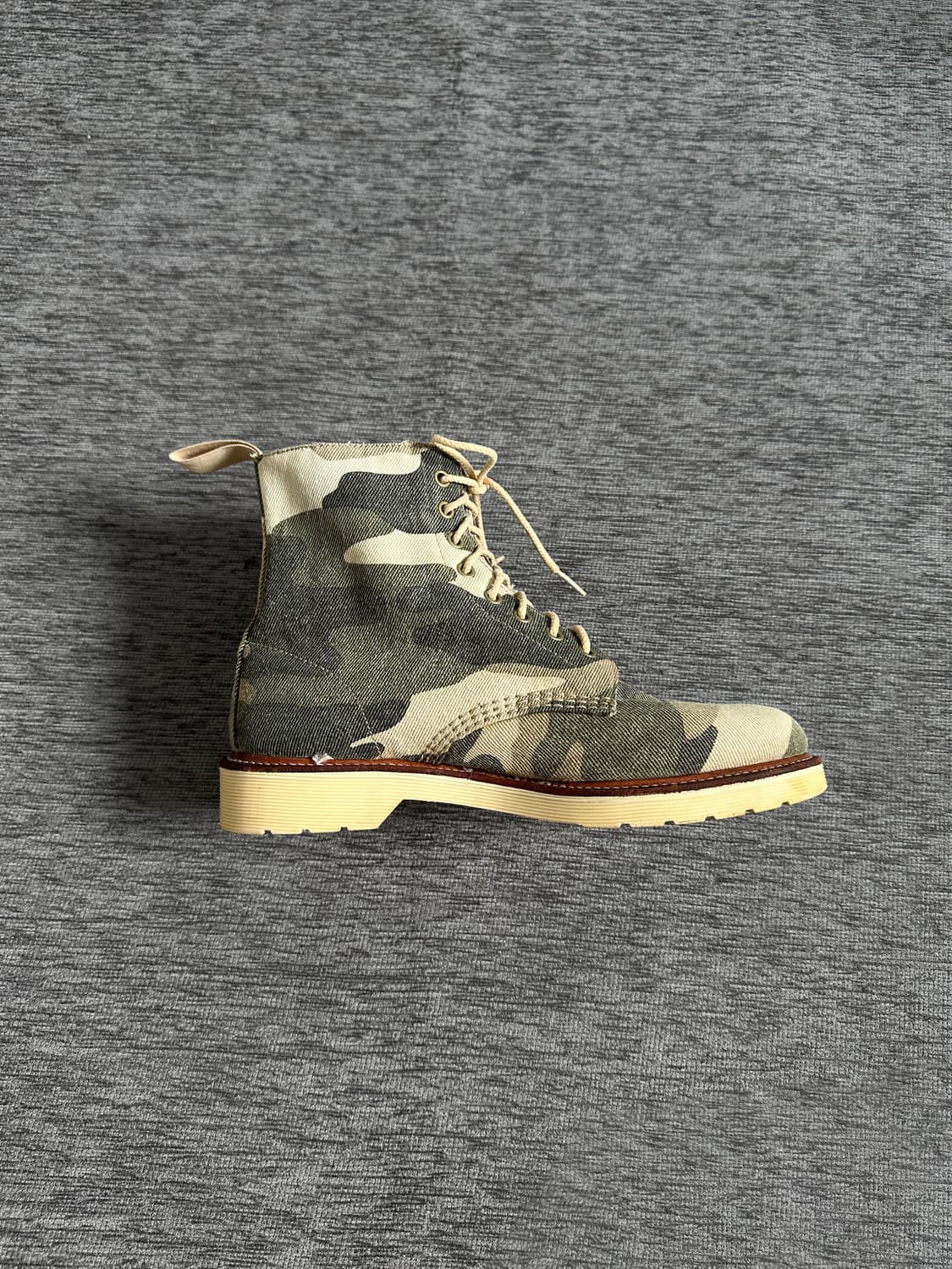 Dr.Martens Beckett 8홀 카모 컨버스 부츠 (UK8) 상품이미지2