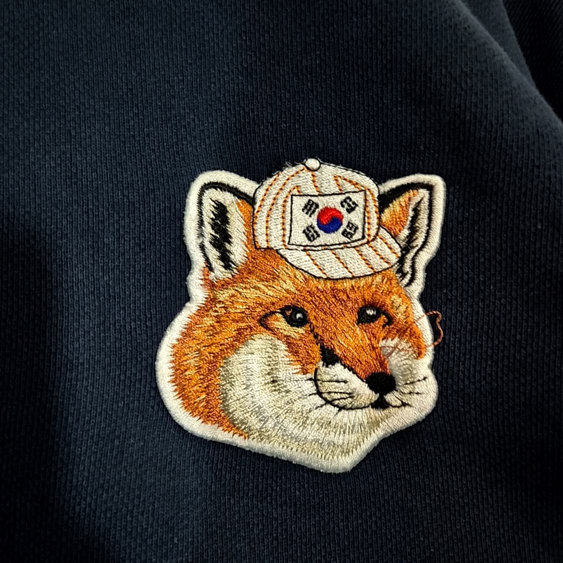 Maison kitsune 메종키츠네 폭스 헤드 태극기 맨투맨 상품이미지3