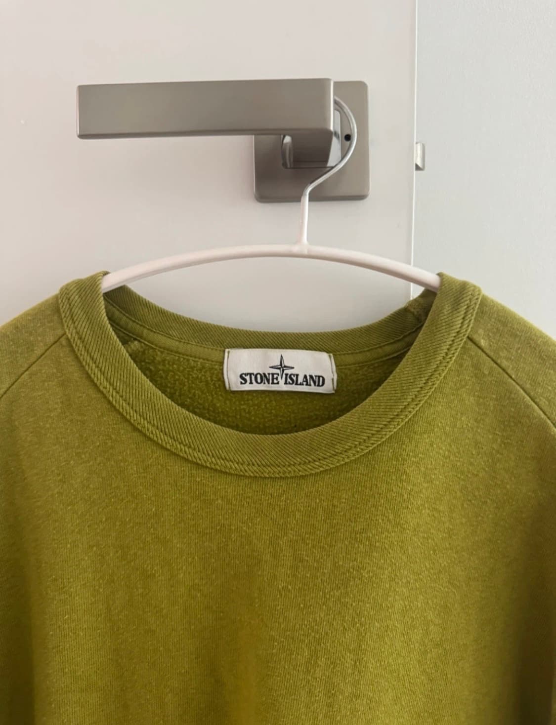 [M]스톤아일랜드 크루넥 올리브 맨투맨 상품이미지2