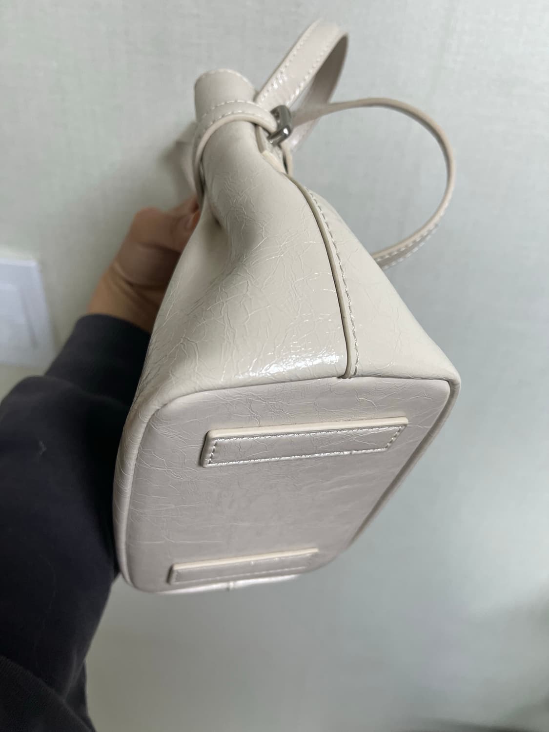 엘바테케브 멜로리 버킷백 상품이미지9