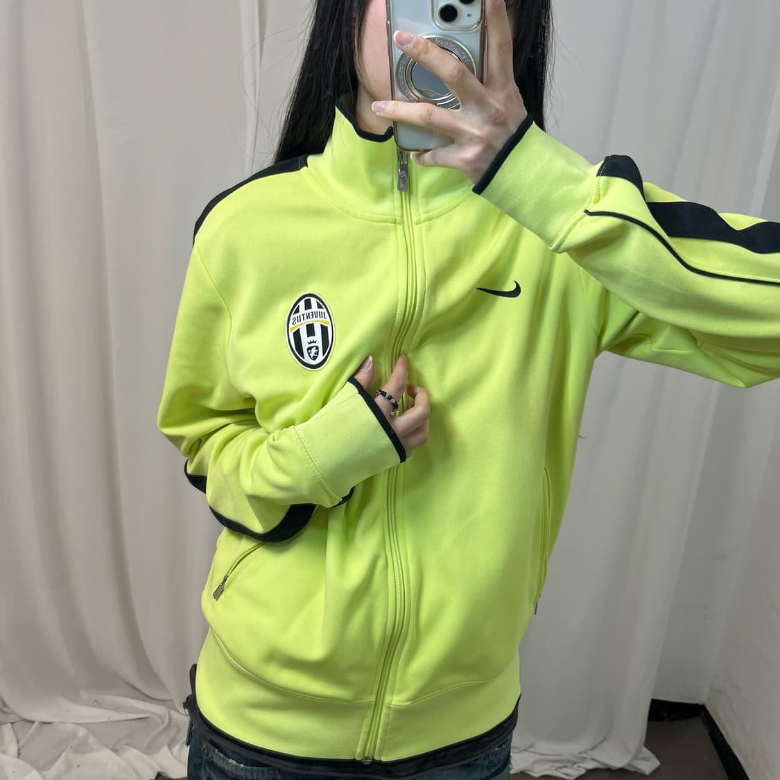 Nike neon yellow Juventus jersey 상품이미지3