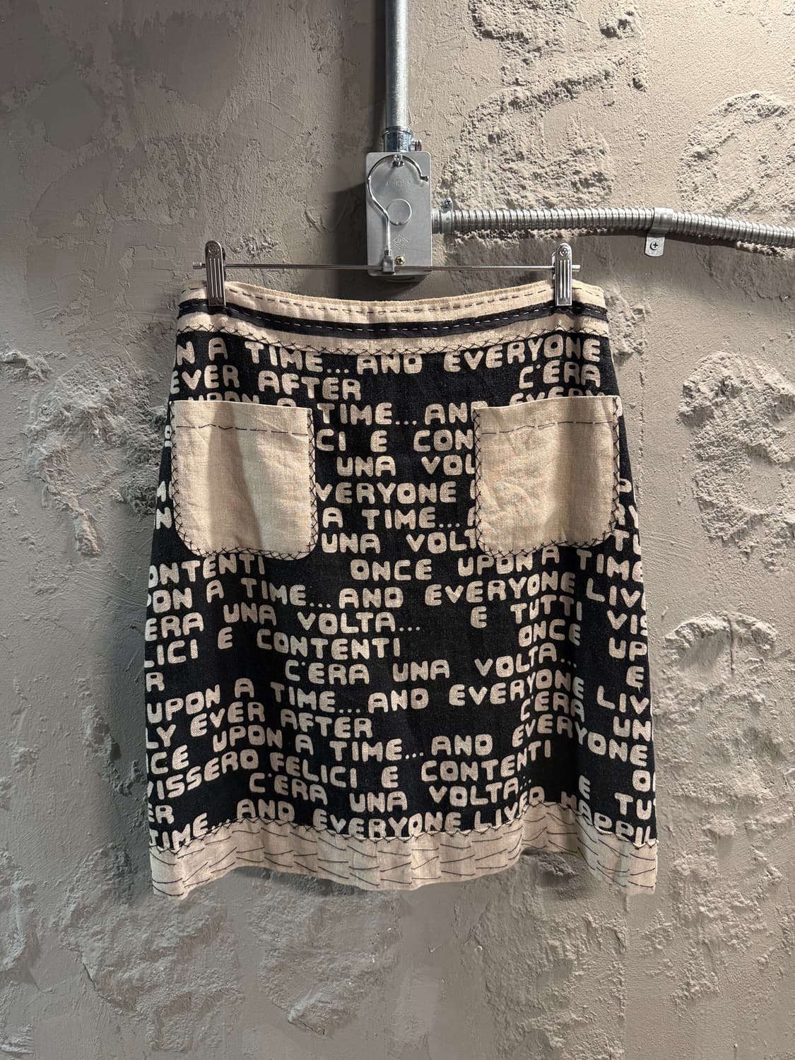 모스키노 치프앤시크 텍스트 패턴 린넨 스커트 IT42 상품이미지1