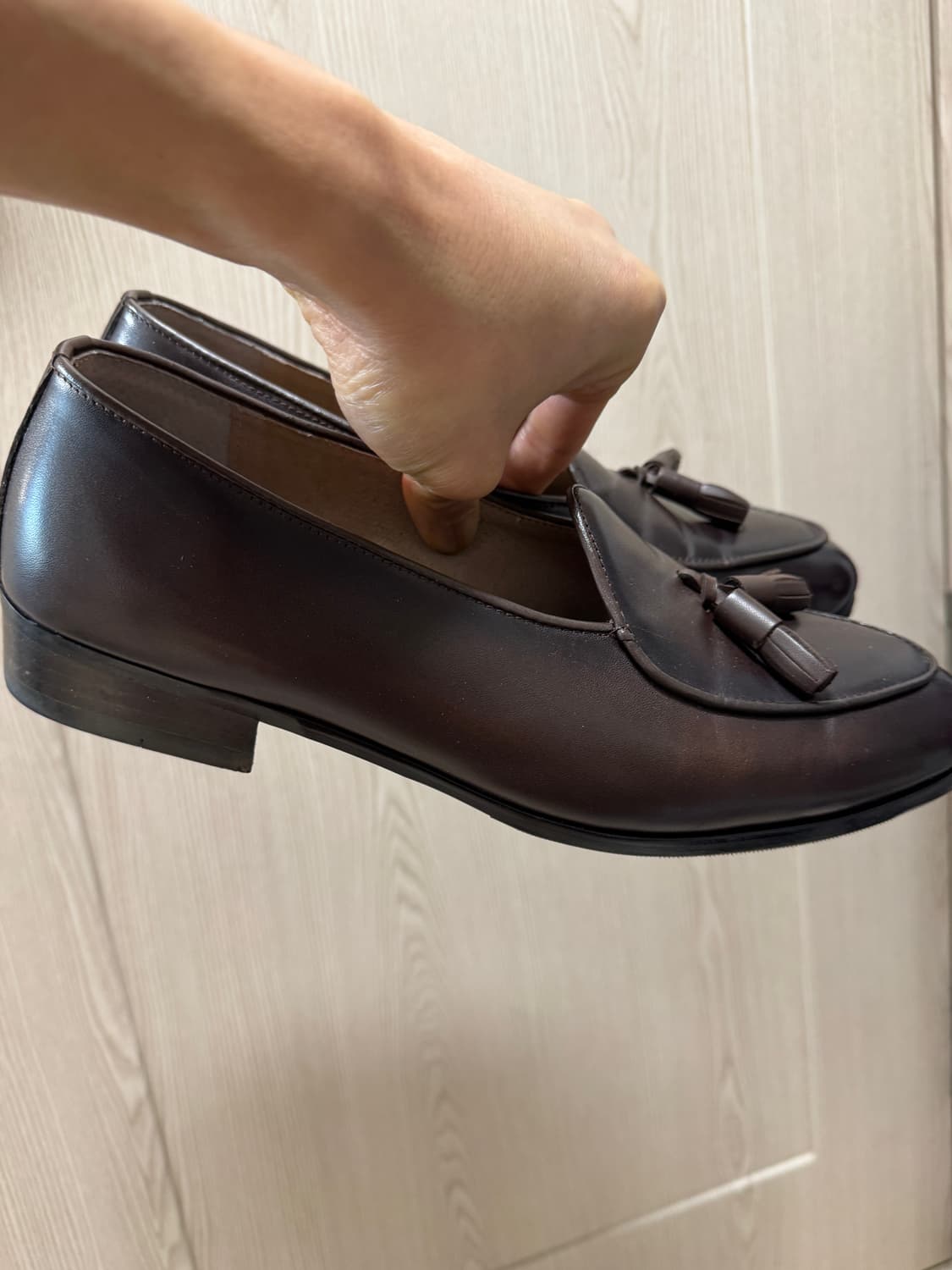 코상 클래식 다크 브라운 태슬 로퍼 265mm입니다 상품이미지3