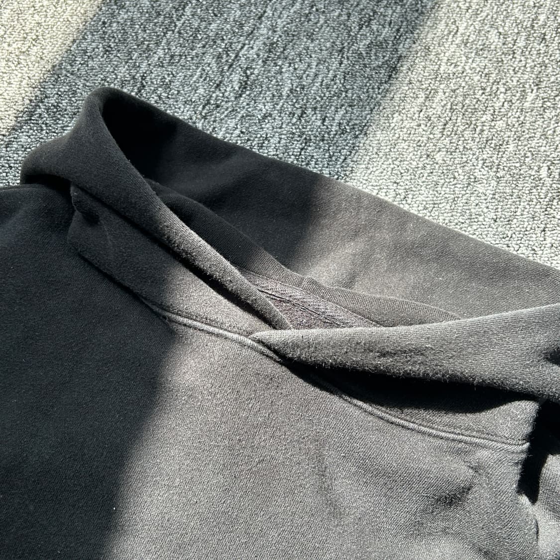 피어오브갓 에센셜 블랙 포토 후드티 상품이미지5