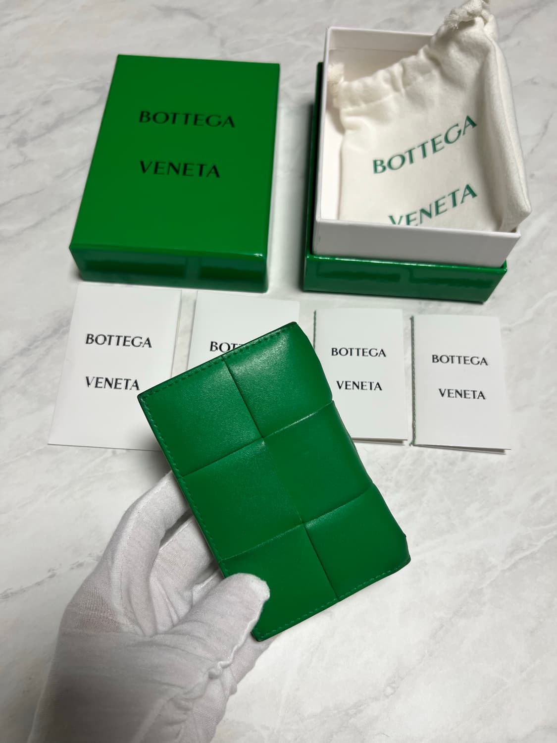 보테가베네타 플랩 카드지갑 그린 상품이미지2