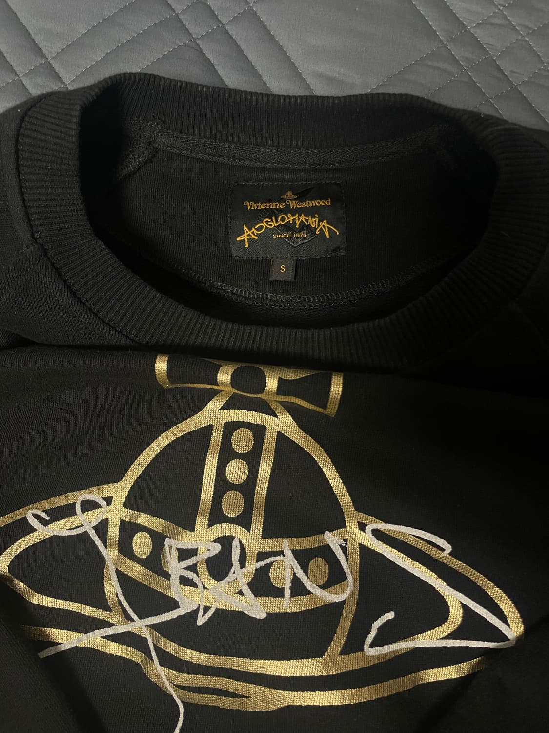 비비안웨스트우드 블랙 맨투맨 상품이미지1