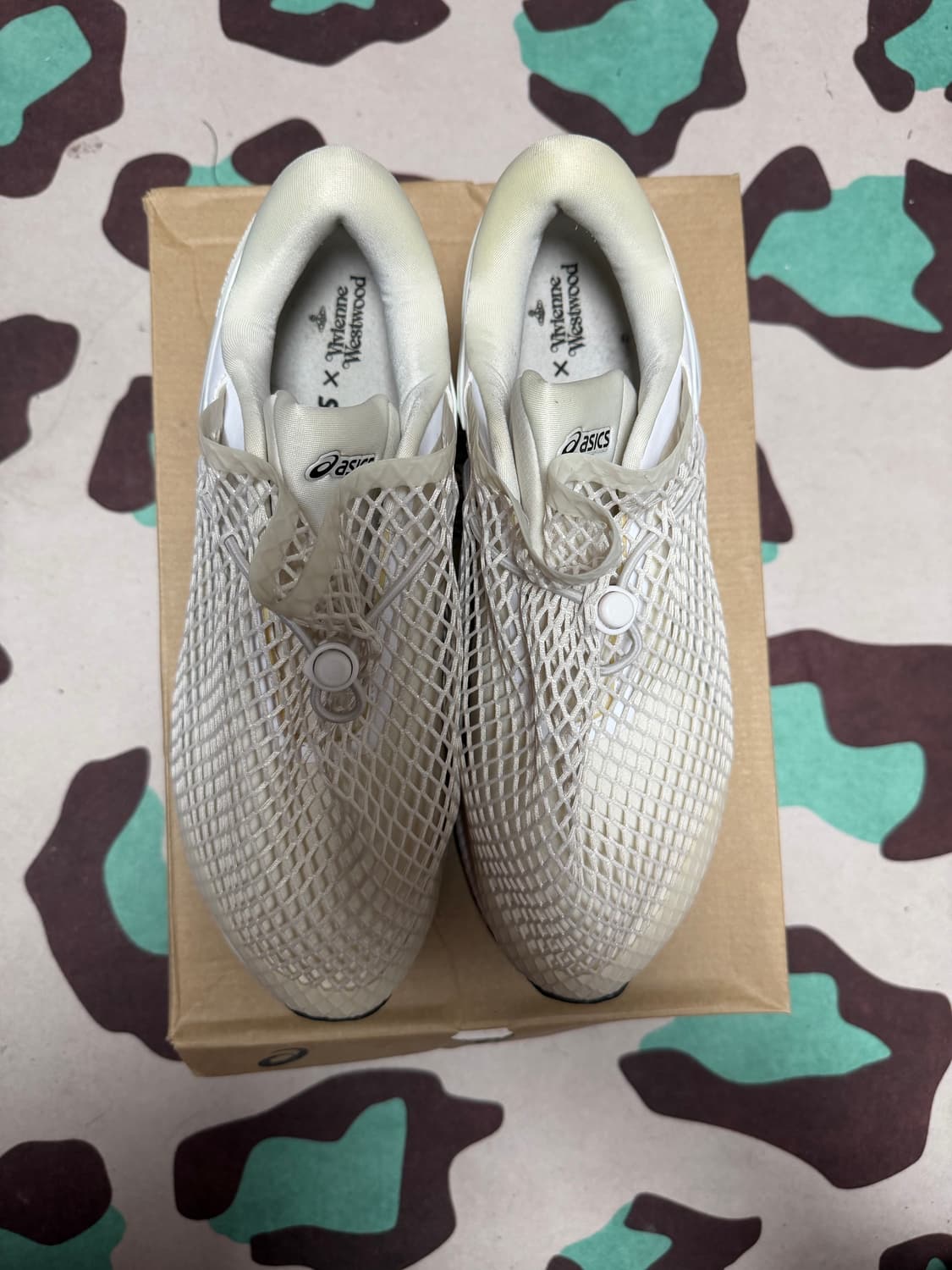 비비안웨스트우드 아식스 젤카야노 상품이미지3