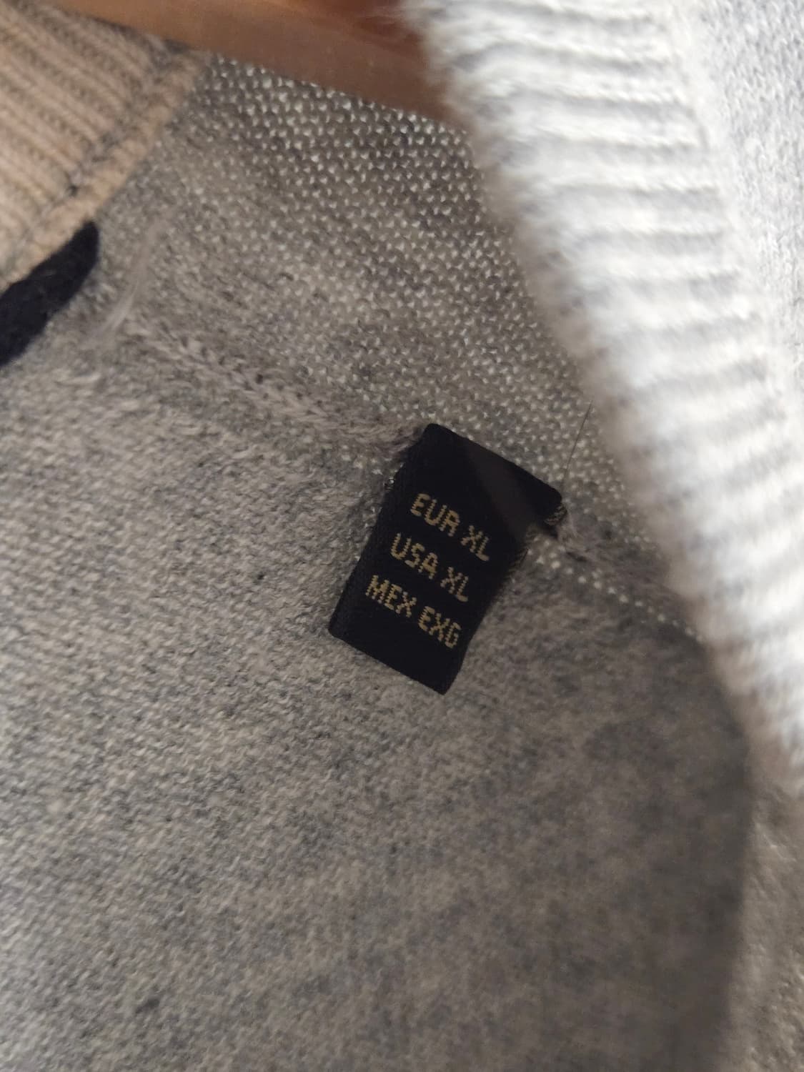 마시모두띠 브이넥 엘보패치 실크 혼방 니트 그레이 상품이미지4