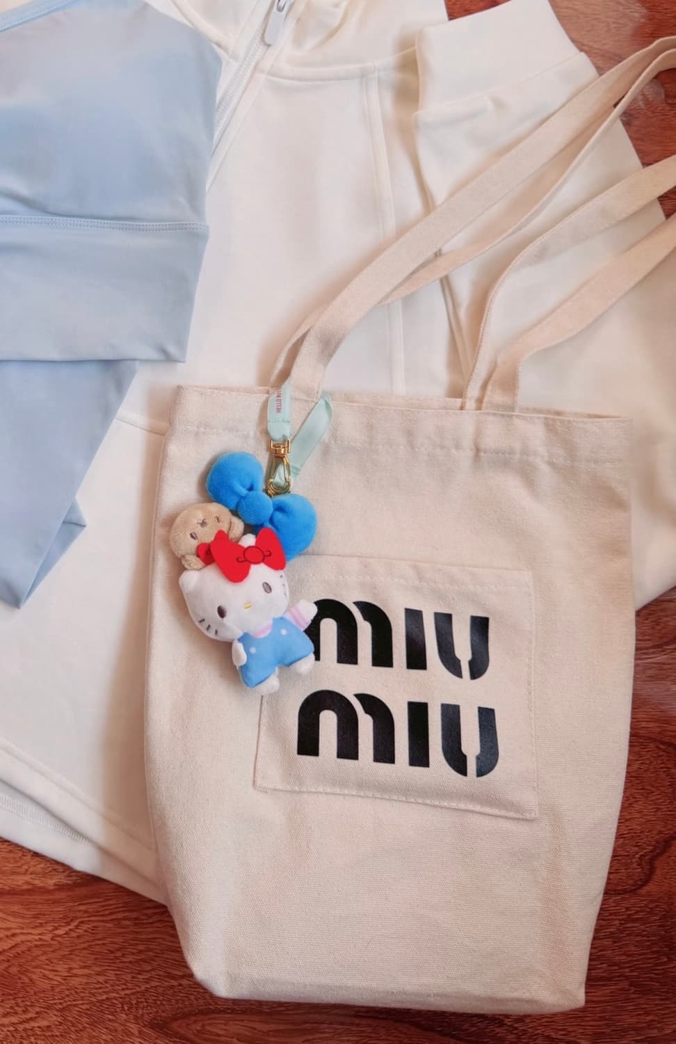 미우미우 에코백 미니  상품이미지2