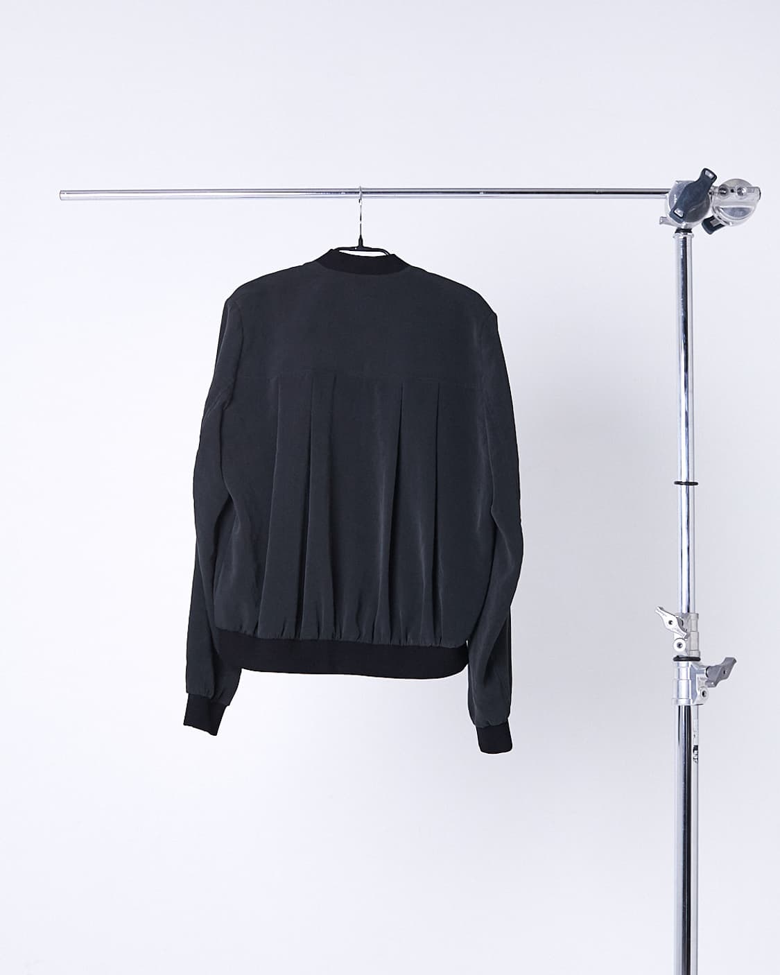 V-neck Bomber Jacket 상품이미지4