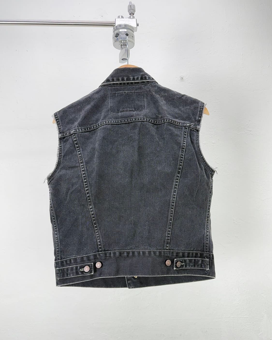 디젤 인더스트리 에지 워시드 데님 베스트 상품이미지5