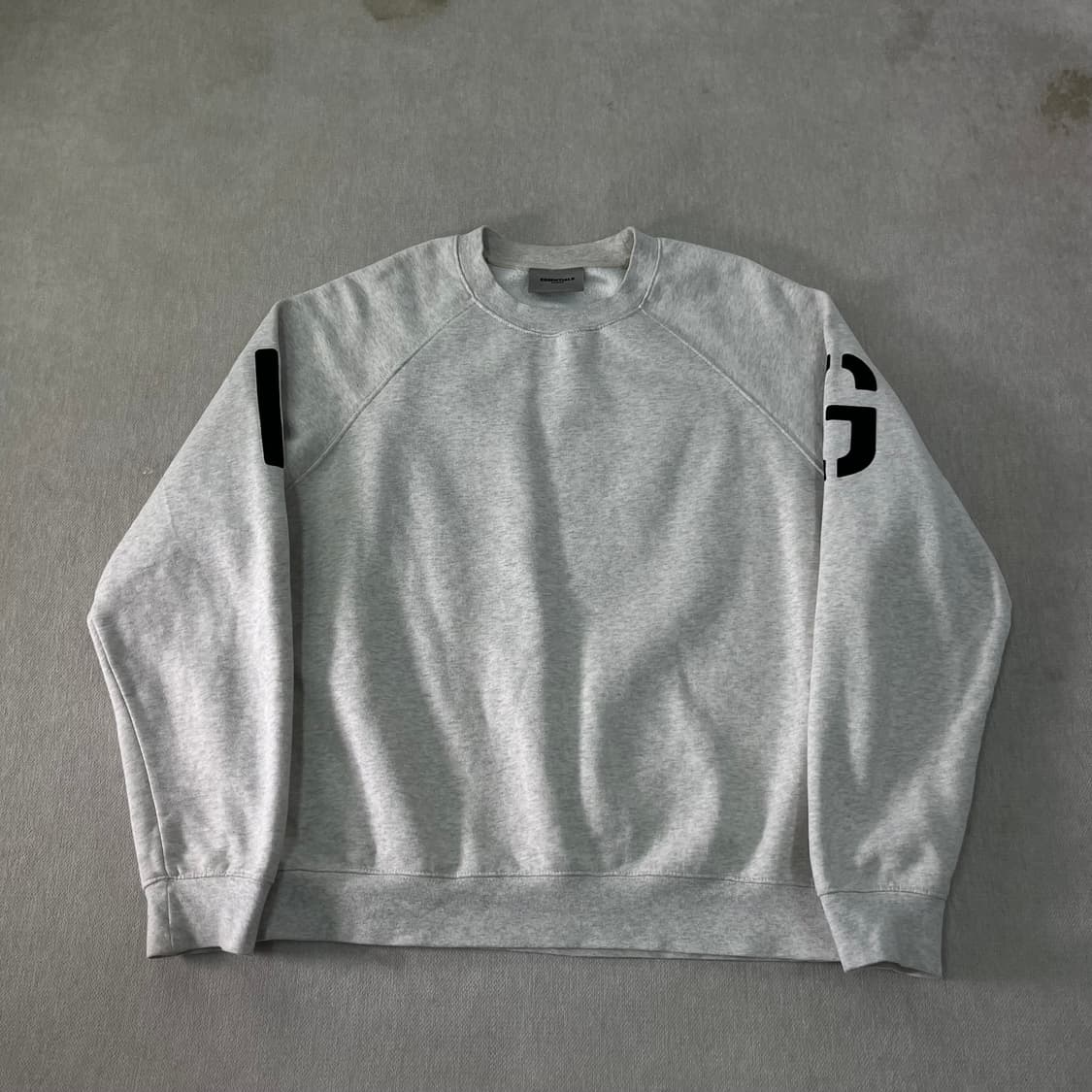 100 피오갓 에센셜 사이드 FG로고 맨투맨  상품이미지1