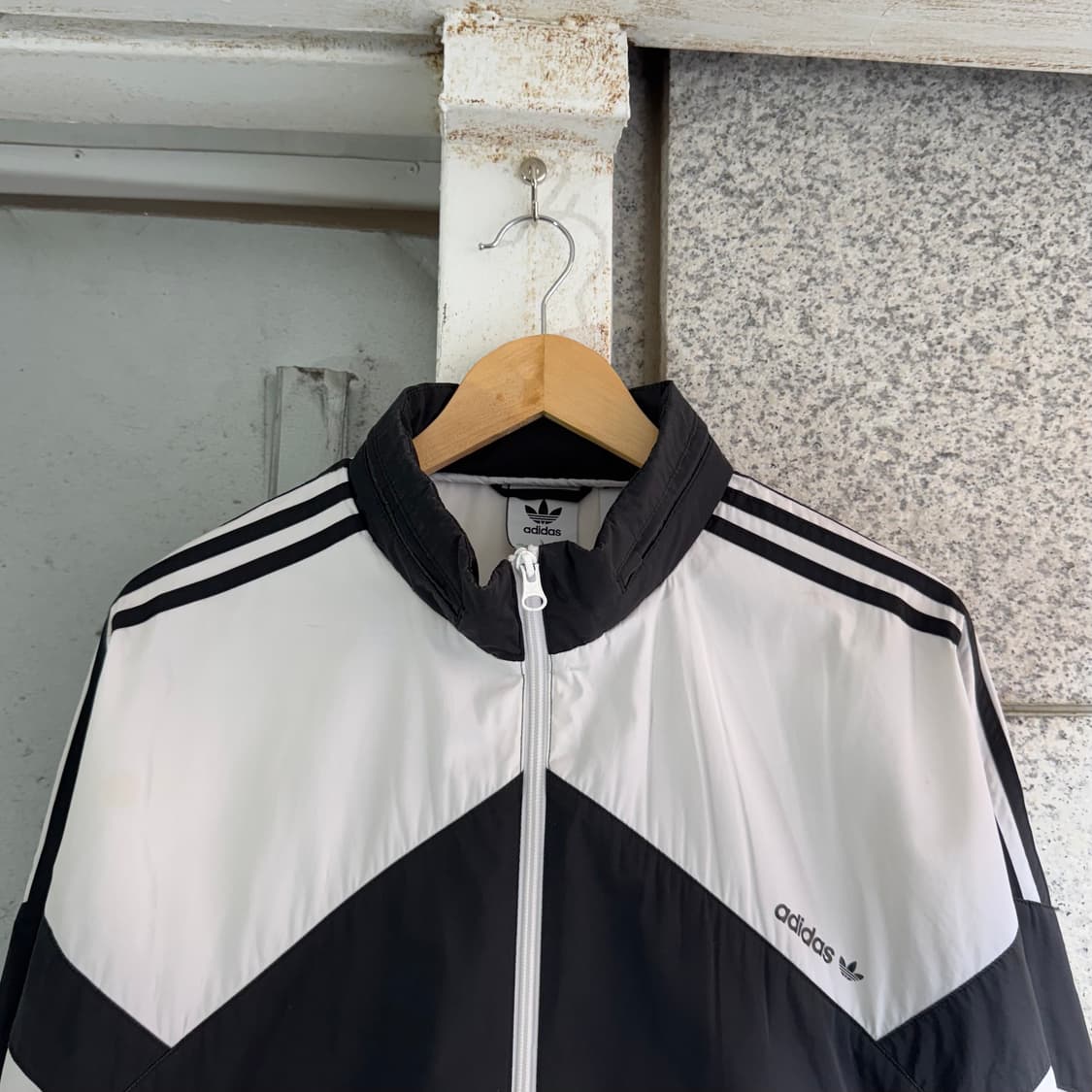 아디다스 블럭 라인 바람막이 자켓 상품이미지4