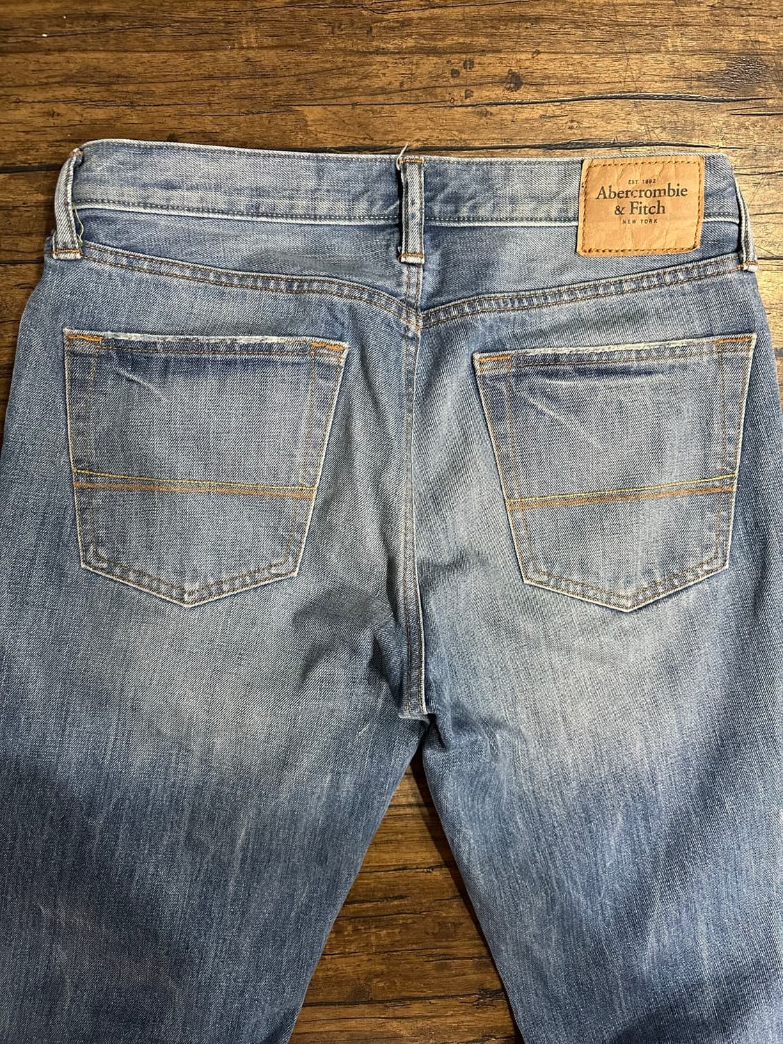 아베크롬비앤피치 Abercrombie & Fitch 버튼플라이 워싱 데님 상품이미지3