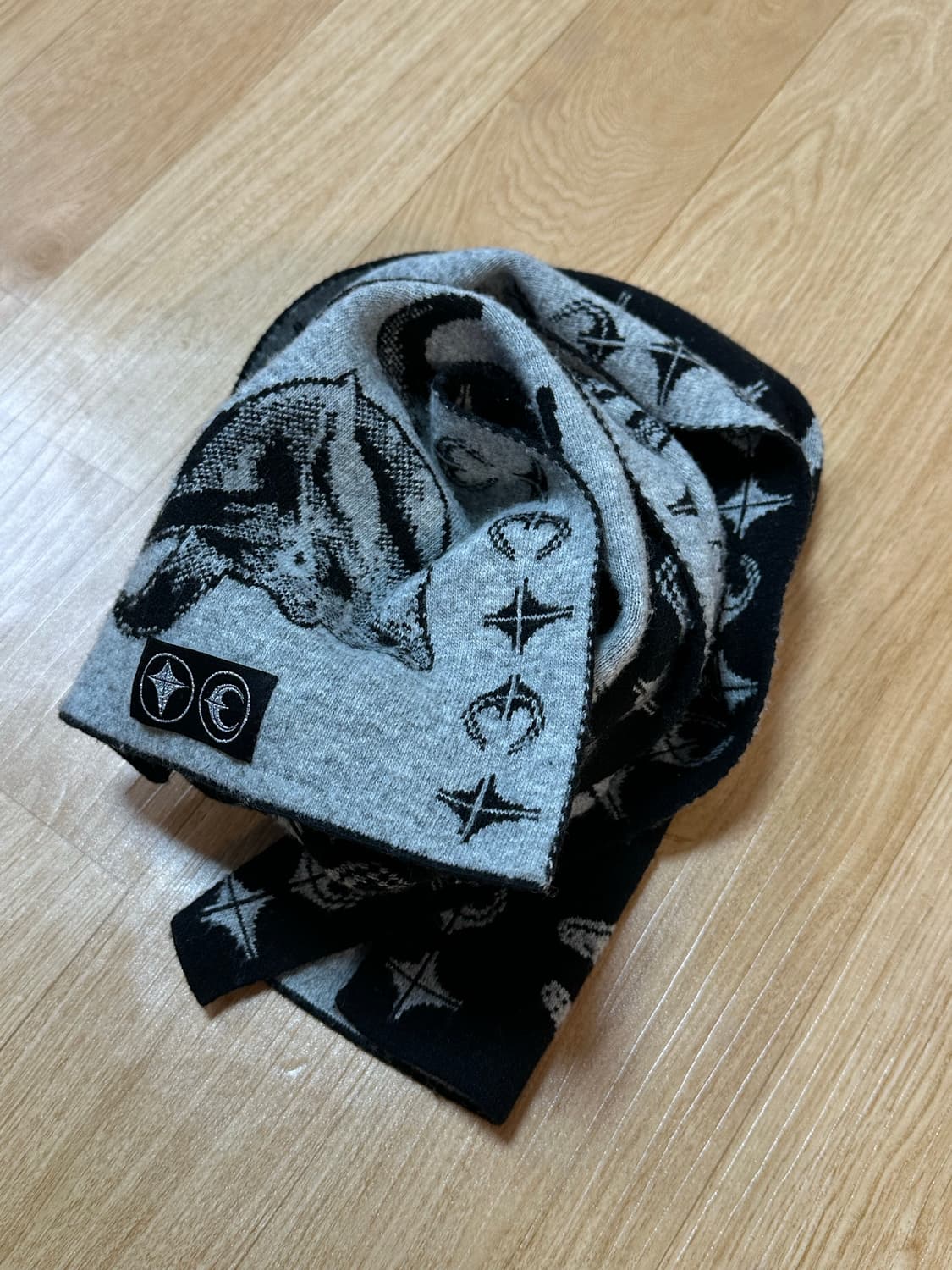 떠그클럽 사탄 머플러 상품이미지5