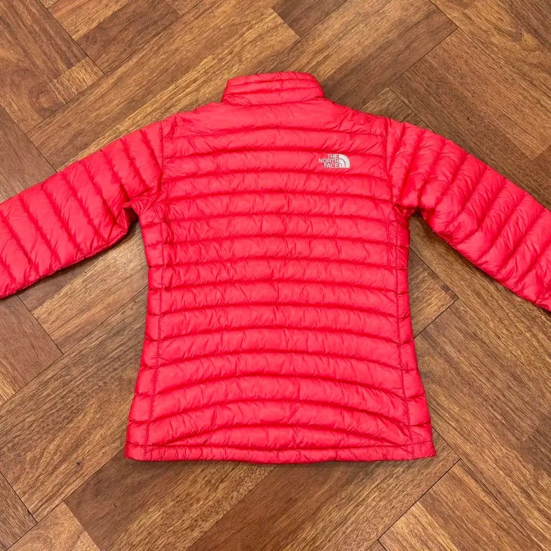 여성용 M 노스페이스 써밋 경량 패딩 자켓 상품이미지2