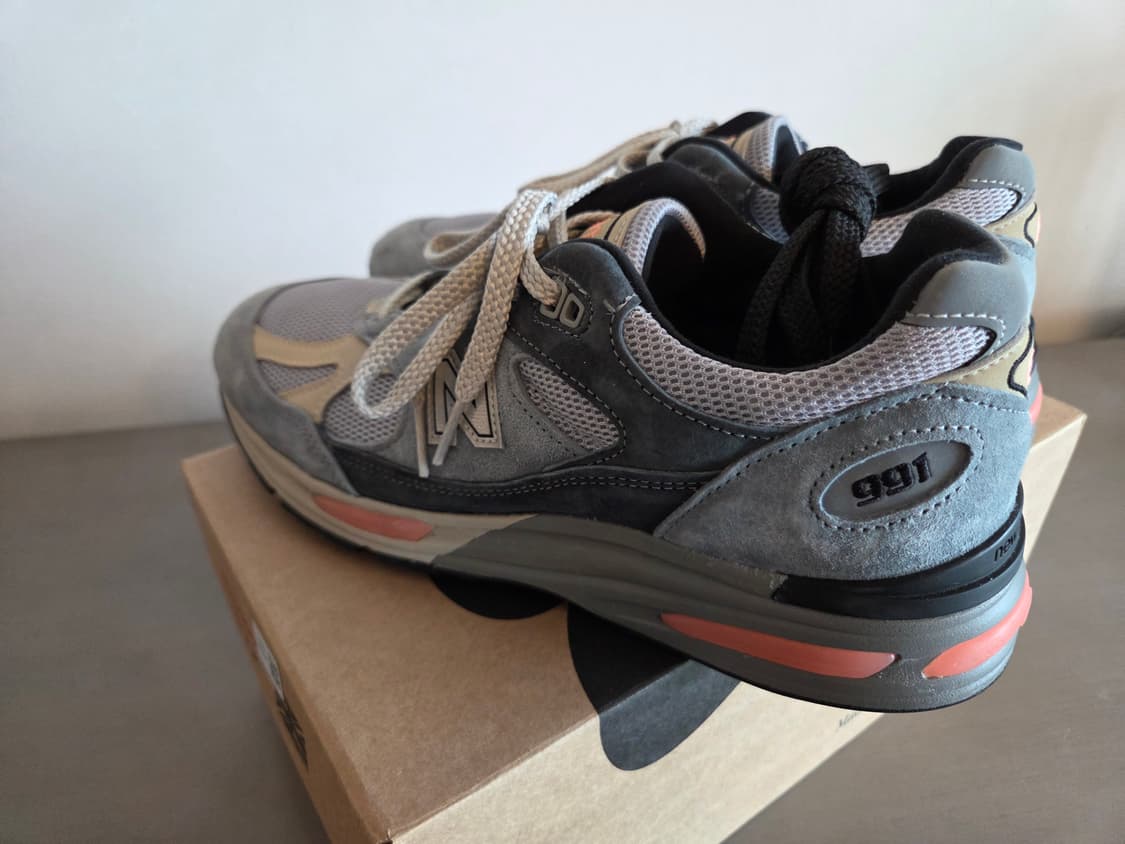 (260) 뉴발란스  991v2 블루 실버 260사이즈 상품이미지2