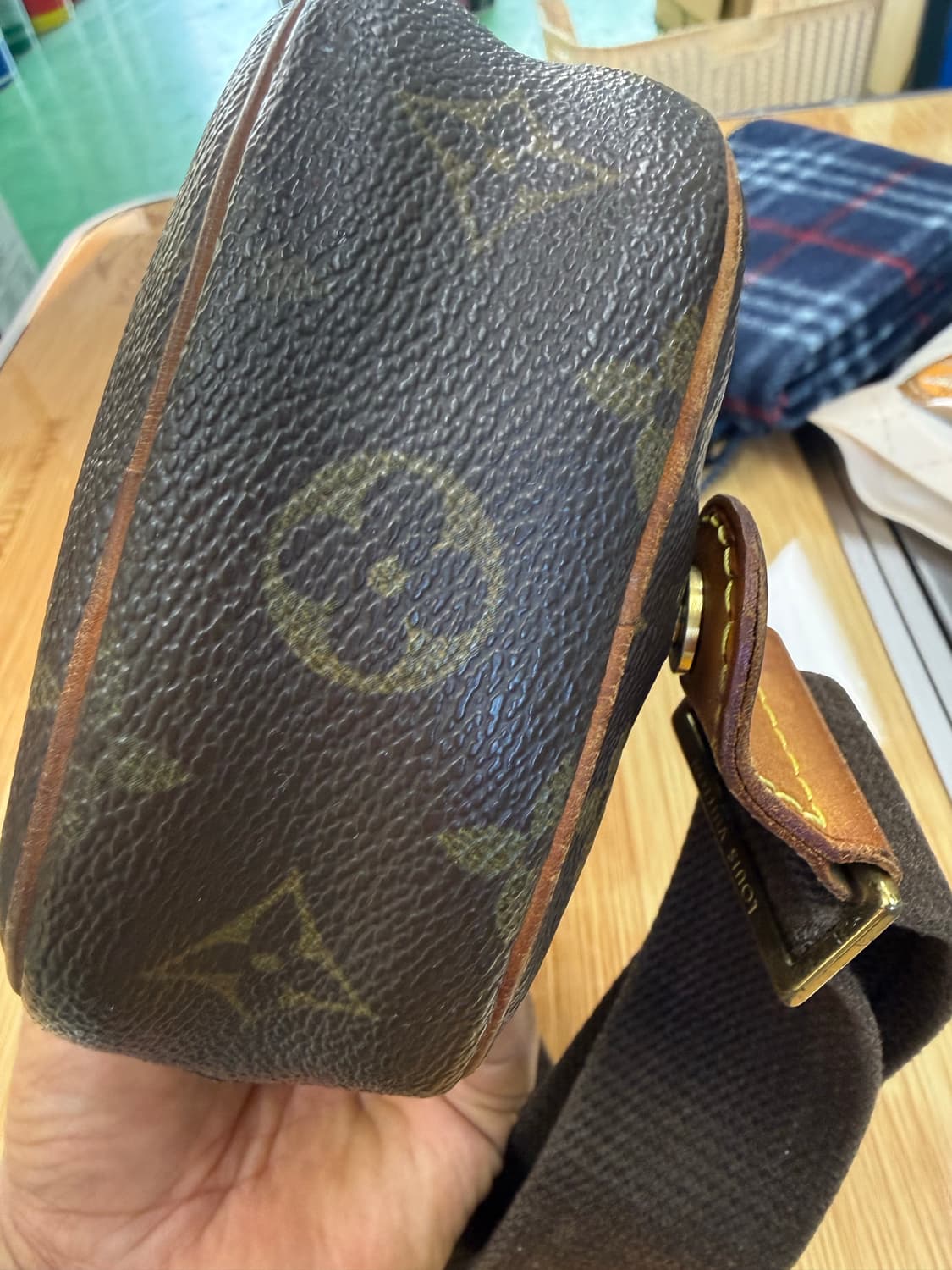 루이비통 모노그램 겐지 힙색 강쥐 웨이스트 크로스 상품이미지2