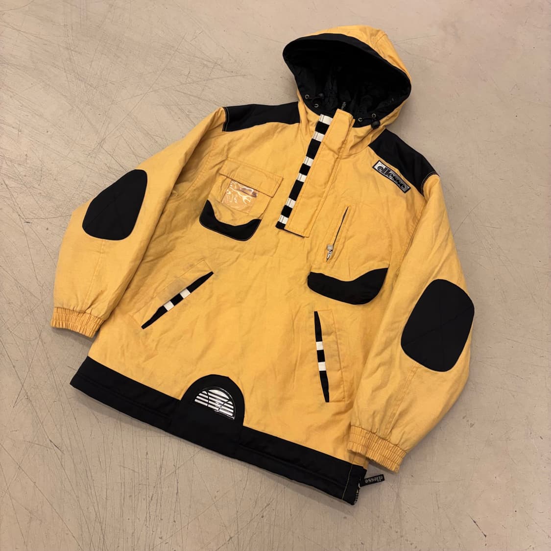 엘레쎄 스키 올드스쿨 배색 아노락 점퍼 상품이미지1